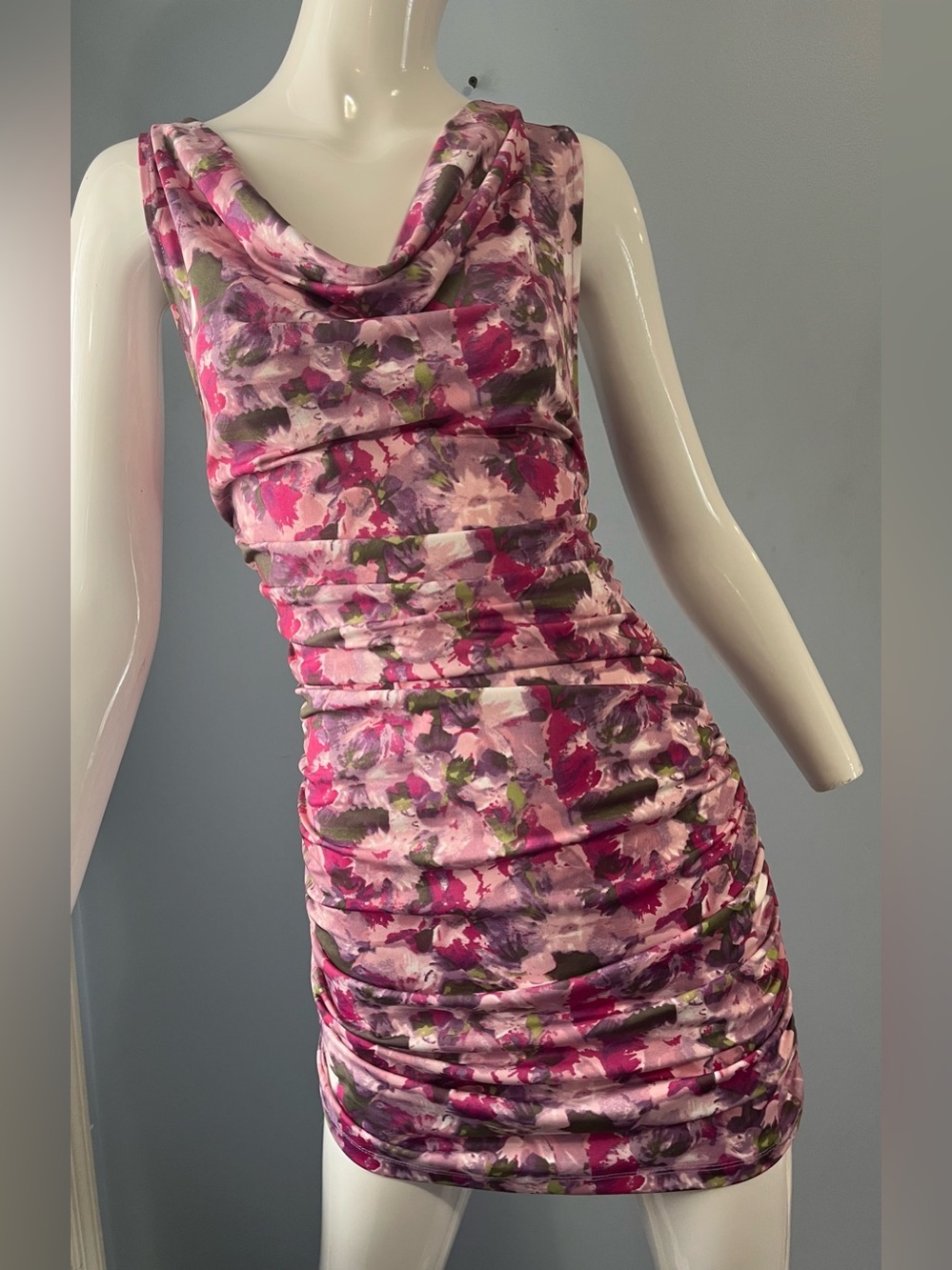 NWT Forever 21 Pink Floral Ruched Sleeveless Cowl Neck Bodycon Mini Dress Size L